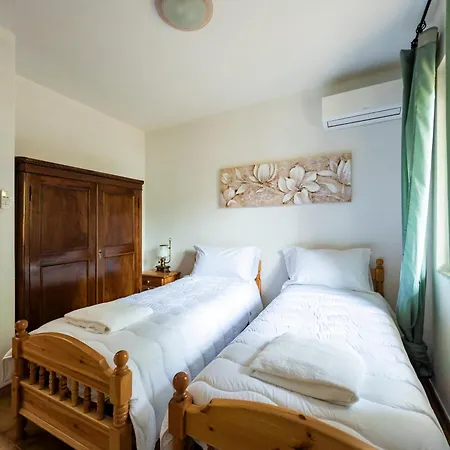 Casa Olivia - Casa Indipendente Nel Centro Di A 3 Minuti A Piedi Dal Lungomare, 5 Minuti A Piedi Dalla Piu Vicina E Vicinissima Alle Spiagge Piu Belle Della Costa Smeralda 別荘
