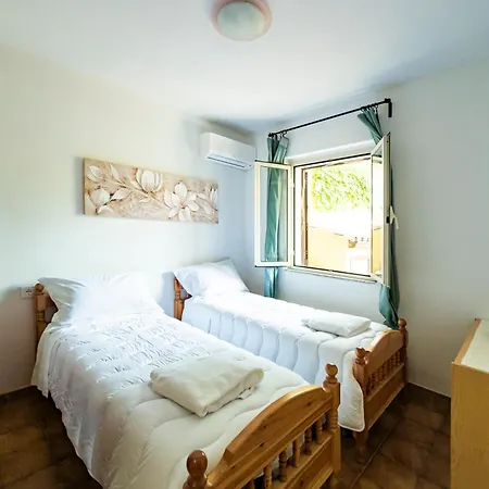 Casa Olivia - Casa Indipendente Nel Centro Di A 3 Minuti A Piedi Dal Lungomare, 5 Minuti A Piedi Dalla Piu Vicina E Vicinissima Alle Spiagge Piu Belle Della Costa Smeralda 카니지오네