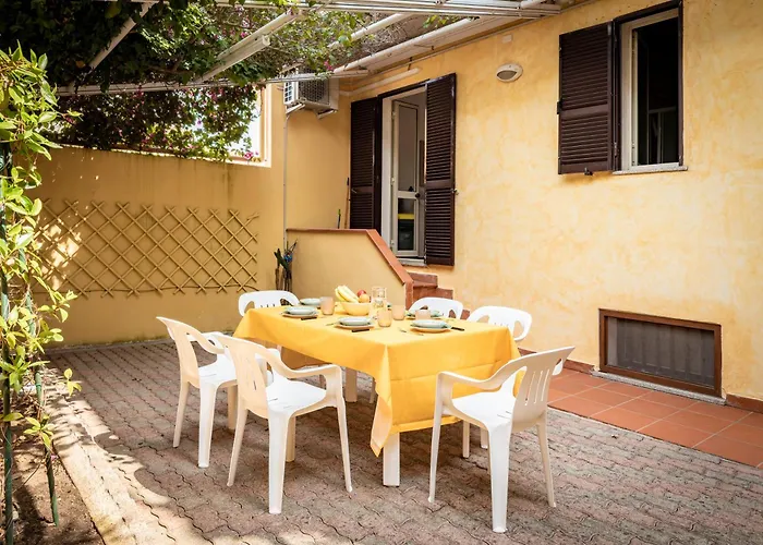 Casa Olivia - Casa Indipendente Nel Centro Di A 3 Minuti A Piedi Dal Lungomare, 5 Minuti A Piedi Dalla Piu Vicina E Vicinissima Alle Spiagge Piu Belle Della Costa Smeralda Tatil Evi Cannigione